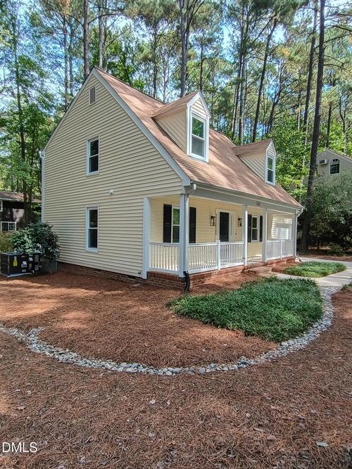 101 Flora Mcdonald Ln, Cary, NC, 27511-5411 | Card Image