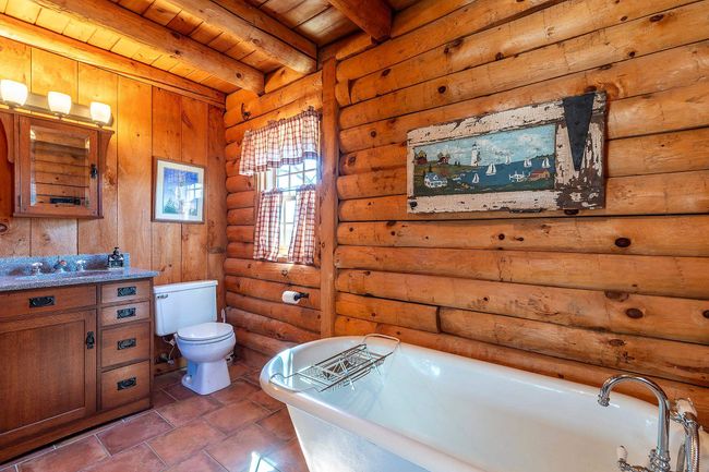 484 Route 12, House other with 4 bedrooms, 4 bathrooms and null parking in Hartland VT | Image 29