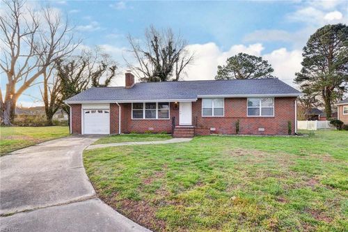 10 Whipple Dr, Hampton, VA, 23663-2412 | Card Image