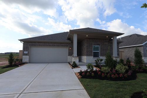 7730 Jade Crest Dr, Angleton, TX, 77515-2392 | Card Image
