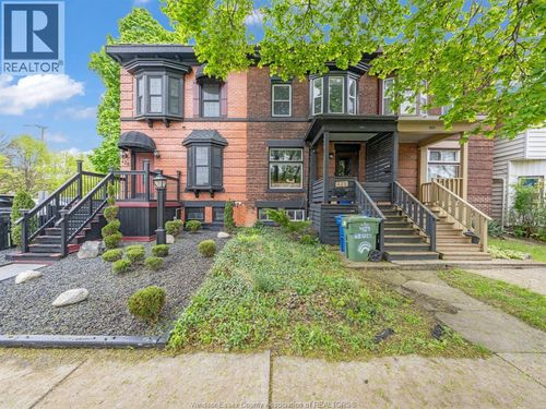 426 Bruce Ave, Windsor, ON, N9A4W7 | Card Image