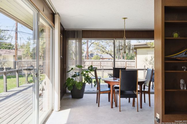 225 Carolwood Dr, House other with 3 bedrooms, 2 bathrooms and null parking in Castle Hills TX | Image 14