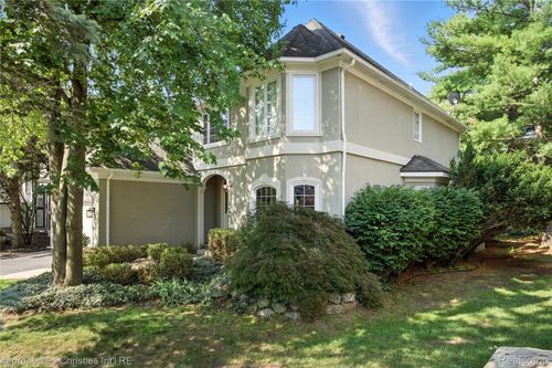 2680 Elizabeth Ln, West Bloomfield, MI, 48324-2184 | Card Image