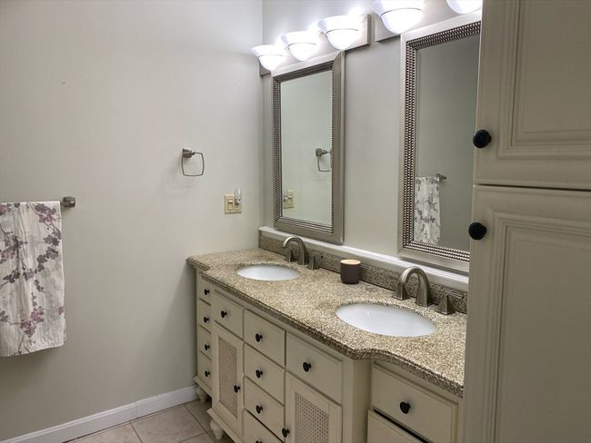 38 - 38 Bay Pointe Drive Ext, Condo with 2 bedrooms, 3 bathrooms and 1 parking in Buzzards Bay MA | Image 12