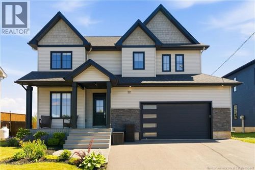 22 Cudmore St, Riverview, NB, E1B0P2 | Card Image