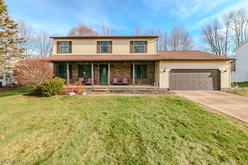7535 Hopkins Rd, Mentor, OH, 44060-7064 | Card Image