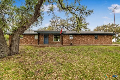 3628 State Highway 119 S, Yorktown, TX, 78164-5581 | Card Image