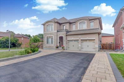 1881 Pine Grove Ave, House other with 4 bedrooms, 5 bathrooms and 8 parking in Pickering ON | Image 3