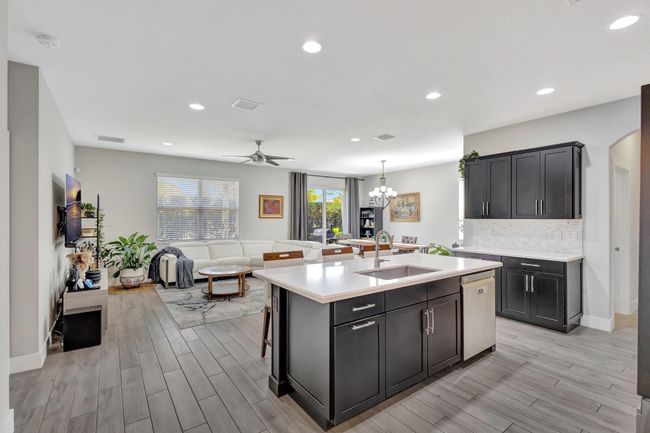 92 Palmetto Ln, House other with 4 bedrooms, 3 bathrooms and null parking in Royal Palm Beach FL | Image 9