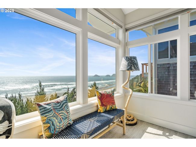 5285 Capes Loop, House attached with 3 bedrooms, 3 bathrooms and 1 parking in Tillamook OR | Image 14