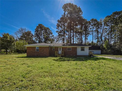 439 Mcnatt St, Maxton, NC, 28364-1946 | Card Image