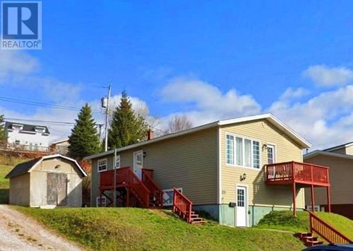 23 Kings Rd, Corner Brook, NL, A2H6M9 | Card Image