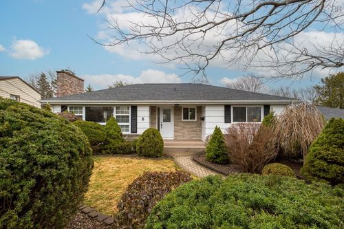 7 Lincoln Drive, Bedford, NS, B4A1S6 | Card Image