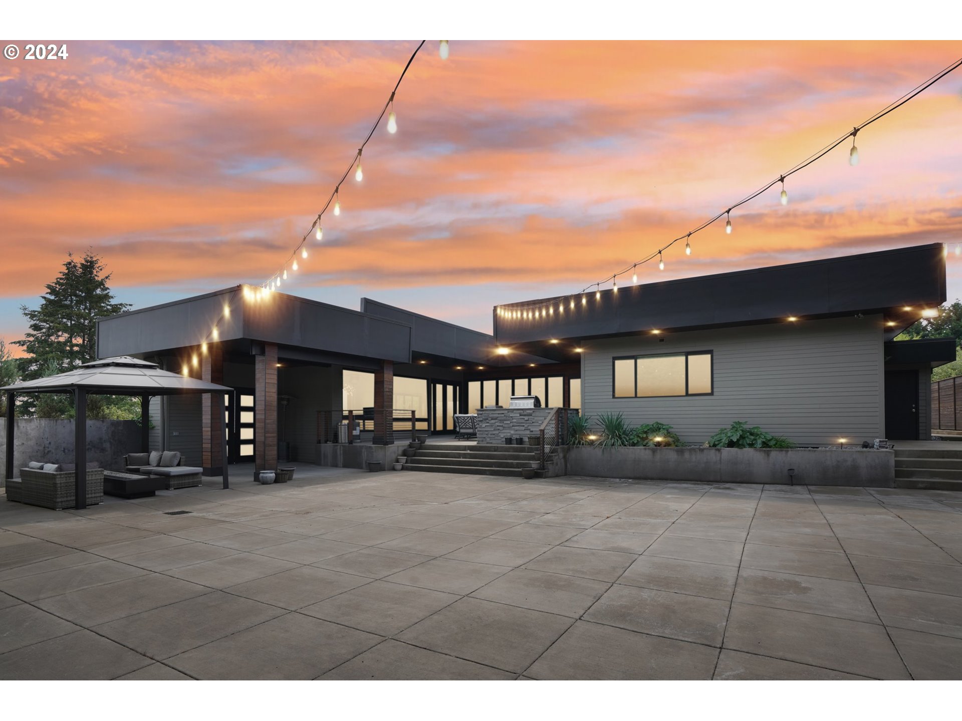 Spellman Dr, Beaverton, OR 97007