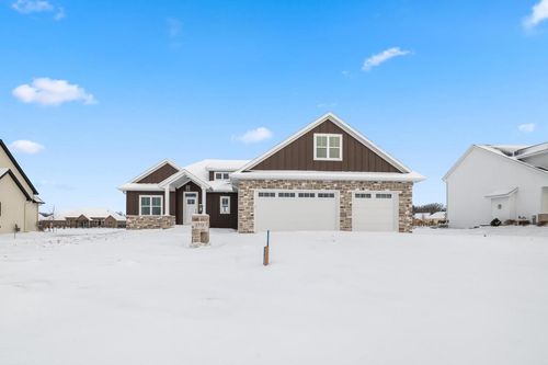 2712 Creekwood Circle, BELLEVUE, WI, 54311 | Card Image