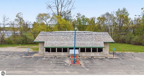 3520 N Woodruff Rd, Weidman, MI, 48893-7734 | Card Image