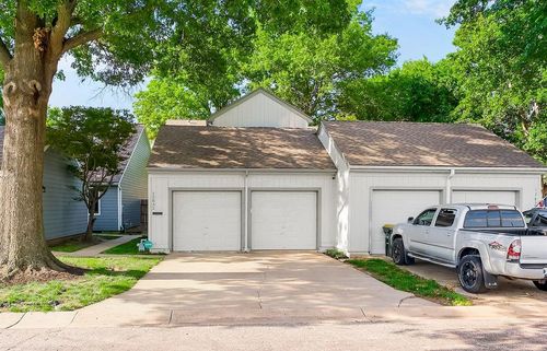 12832 W 67th St, Shawnee, KS, 66216-2505 | Card Image