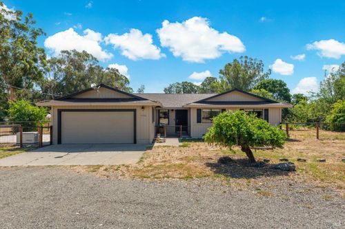 7936 Maverick Ln, Vacaville, CA, 95688-9633 | Card Image