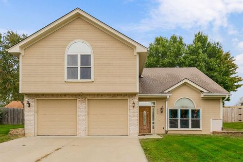 808 16th St, Kearney, MO, 64060-7566 | Card Image
