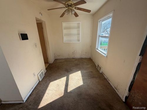 252 W Strathmore Ave, Pontiac, MI, 48340-2778 | Card Image