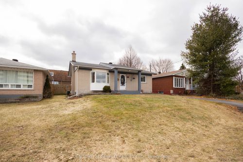 1443 1st St E, Cornwall, ON, K6H1P7 | Card Image