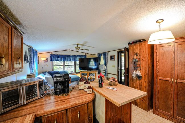 Kitchen/Living Room | Image 8