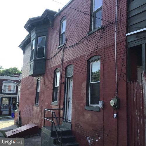 467 Crescent St, HARRISBURG, PA, 17104-1716 | Card Image
