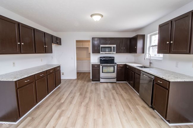 11683 Seville Rd, House other with 4 bedrooms, 4 bathrooms and null parking in Fishers IN | Image 10