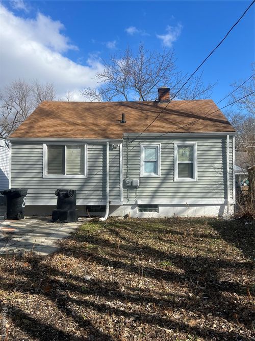 8663 Stout St, Detroit, MI, 48228-2860 | Card Image