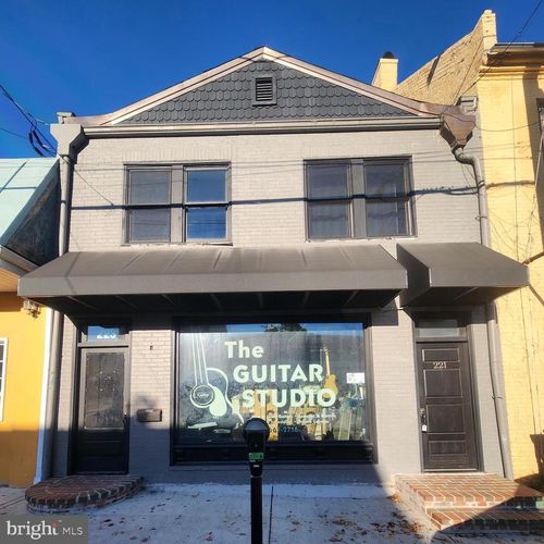 apt-2-221 S Loudoun St, WINCHESTER, VA, 22601-4684 | Card Image