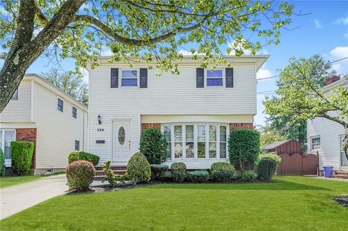 124 Barbara St, Staten Island, NY, 10306-1828 | Card Image