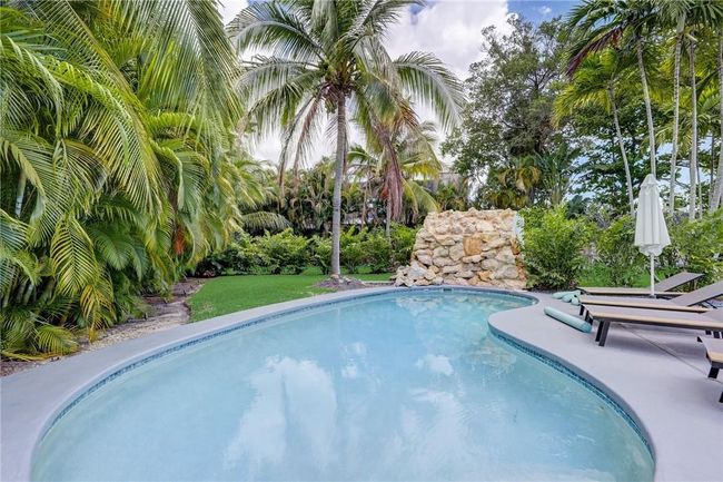 50 Ne 30th Ct, Home with 0 bedrooms, 0 bathrooms and 8 parking in Wilton Manors FL | Image 2