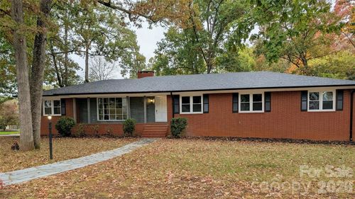 719 Avondale Ave, Albemarle, NC, 28001-3567 | Card Image