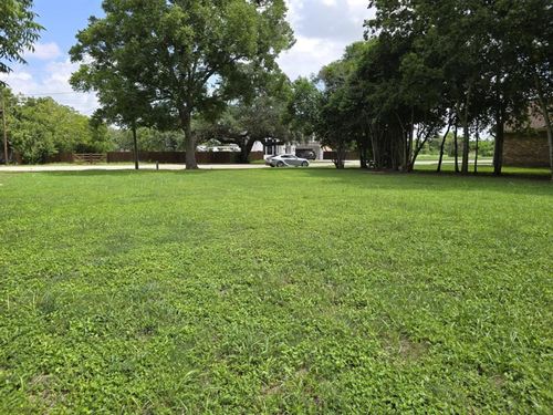 110 E 9th St, Flatonia, TX, 78941 | Card Image