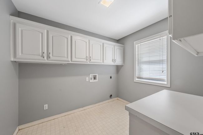 519 Hideaway Ln E, House other with 4 bedrooms, 3 bathrooms and null parking in Hideaway TX | Image 30