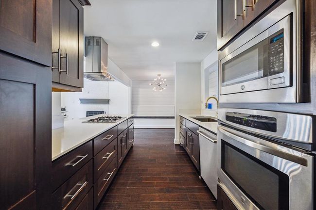 1326 Curtin St, House other with 3 bedrooms, 2 bathrooms and null parking in Houston TX | Image 7