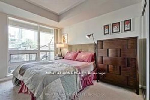404-35 Hayden St, Toronto, ON, M4Y3C3 | Card Image