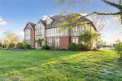 25581 Normandy Rd, Perrysburg, OH, 43551-9784 | Card Image