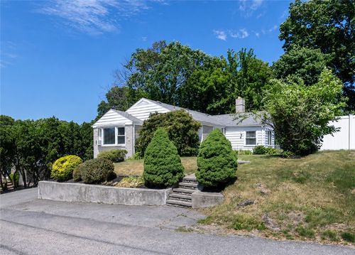 59 N Williams St, Johnston, RI, 02919-5154 | Card Image