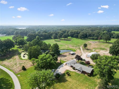 11 Lakecrest Ln, Hillsboro, IL, 62049-2408 | Card Image