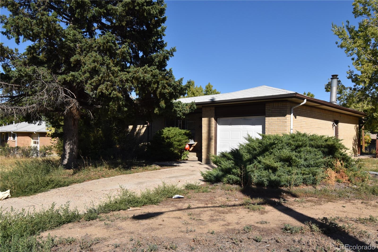 Broadway , Centennial, CO 80122