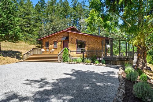 920 Wagnon Road, Sebastopol, CA, 95472 | Card Image