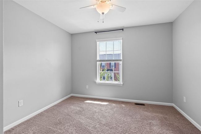 1004 Pointe View Dr, Townhouse with 3 bedrooms, 3 bathrooms and 2 parking in Mars PA | Image 26
