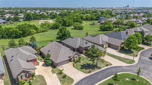 15720 Traditions Blvd, Edmond, OK, 73013-1114 | Card Image