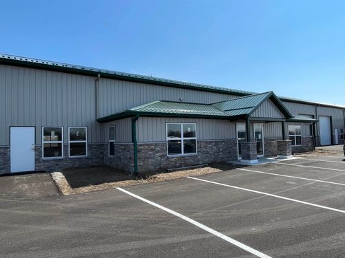 385-395-385 Blacketor Dr, Rochester, IN, 46975-8998 | Card Image