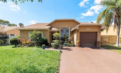 1430 Sw 85th Ter, Pembroke Pines, FL, 33025-5311 | Card Image