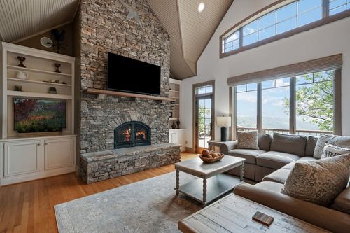 1900 Timberwood Trce, Monteagle, TN, 37356-7657 | Card Image