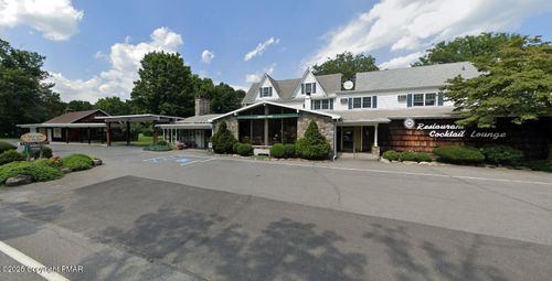 5854 Paradise Valley Rd, Cresco, PA, 18326-7730 | Card Image