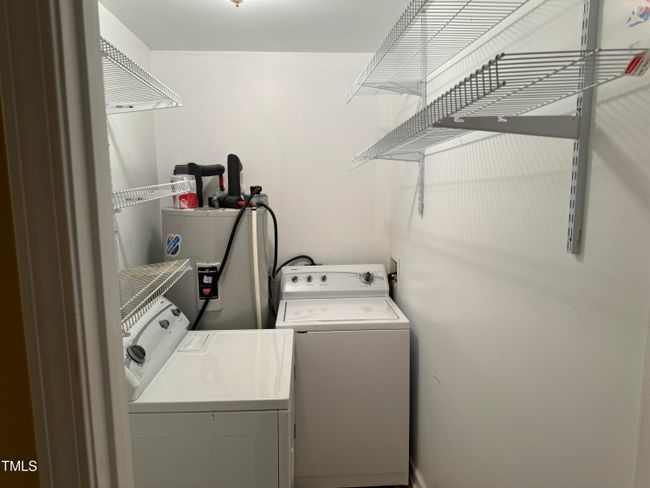 Utility Room with Water Heater | Image 14