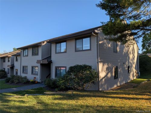 l-6 Knightsbridge, Poughkeepsie, NY, 12603 | Card Image